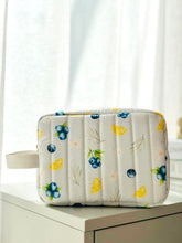 Load image into Gallery viewer, Essential Pouch