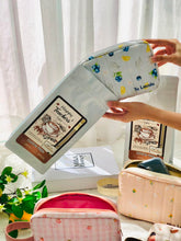 Load image into Gallery viewer, Essential Pouch