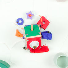 Load image into Gallery viewer, Busy Cube Challenging
