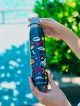 Load image into Gallery viewer, Kuro Bottle - Teachers’ Day
